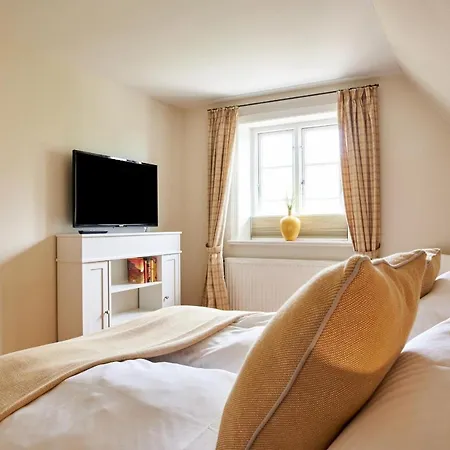 Holiday home Lunhues Lucia